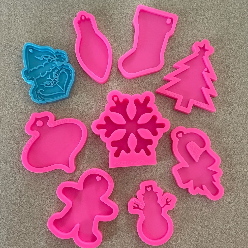 Handmade CHRISTMAS Keychains - Picture 2 of 15